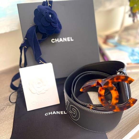 Fall 2017 collection- rare Chanel Gabriella logo belt
